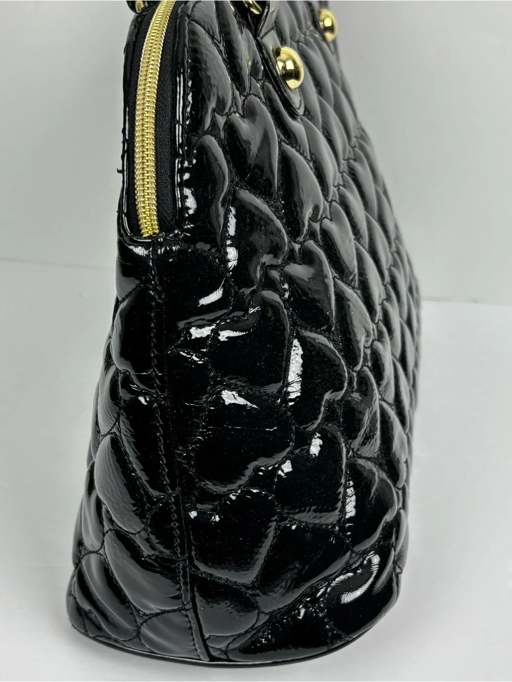 Betsey Johnson Black Quilted Heart Satchel Purse Bow Tassel Charm Glossy Patent